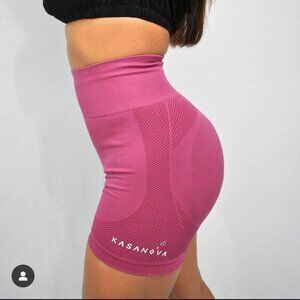 The Eos Shorts Scrunch Athletic Seamless Workout Active Shorts in Purple Plum